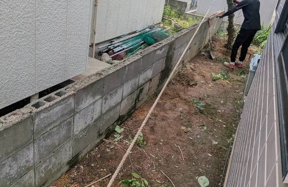 秋田市寺内で伐採・抜根作業を行いました｜庭木・敷地の整理もお任せください