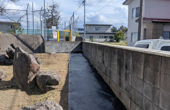 秋田市飯島で草刈り・防草シート施工｜雑草対策・除草作業もお任せください